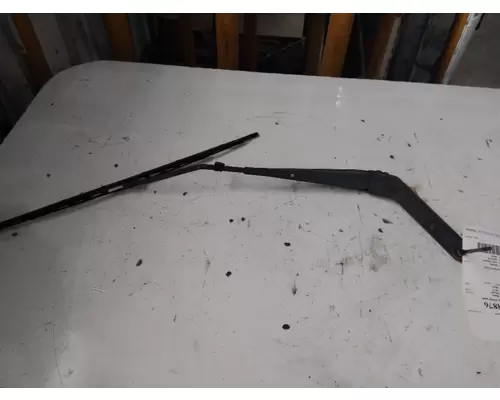VOLVO VNM WINDSHIELD WIPER ARM