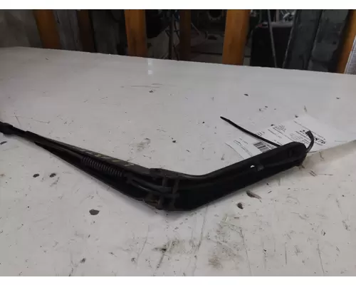 VOLVO VNM WINDSHIELD WIPER ARM