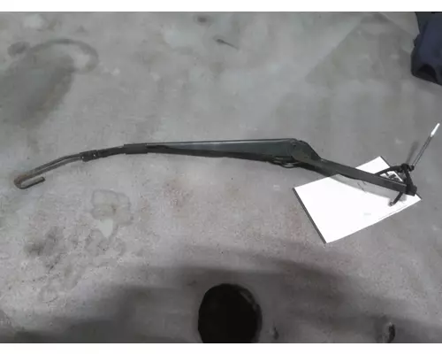 VOLVO VNM WINDSHIELD WIPER ARM