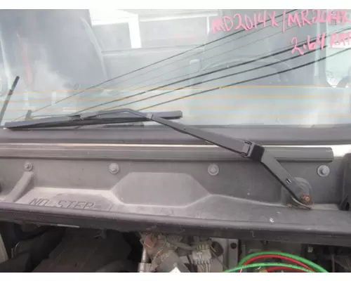 VOLVO VNM WINDSHIELD WIPER ARM