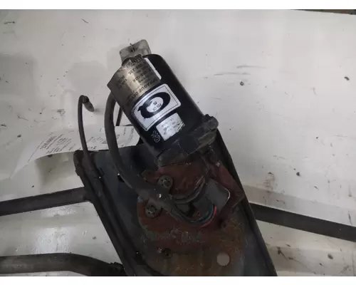 VOLVO VNM WINDSHIELD WIPER ASSEMBLY