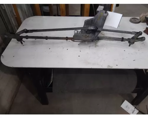 VOLVO VNM WINDSHIELD WIPER ASSEMBLY