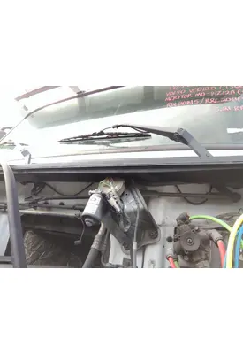 VOLVO VNM WINDSHIELD WIPER ASSEMBLY