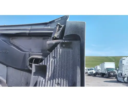 VOLVO VNR 2018-2025 HOOD