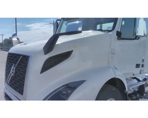 VOLVO VNR 2018-2025 HOOD