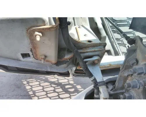 VOLVO VNR 2018-2025 HOOD