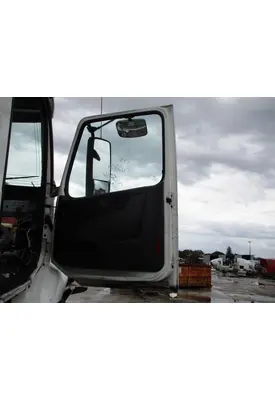 VOLVO VNR 2018-2026 DOOR ASSEMBLY, FRONT