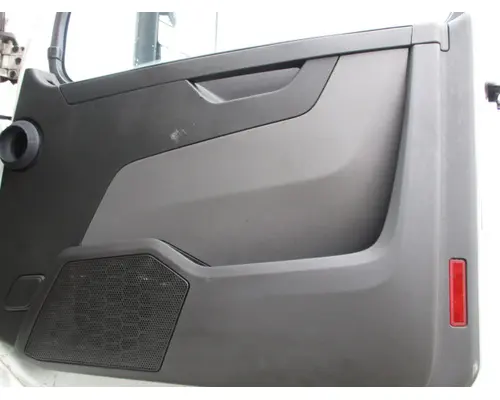 VOLVO VNR 2018-2026 DOOR ASSEMBLY, FRONT