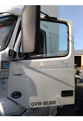 VOLVO VNR 2018-2026 DOOR ASSEMBLY, FRONT
