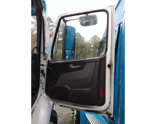 VOLVO VNR 2018-2026 DOOR ASSEMBLY, FRONT