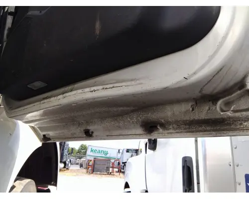 VOLVO VNR 2018-2026 DOOR ASSEMBLY, FRONT