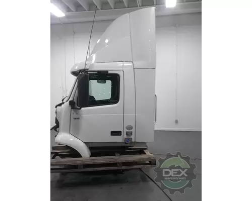 VOLVO VNR300 Cab