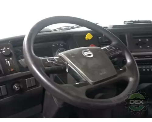VOLVO VNR300 Cab