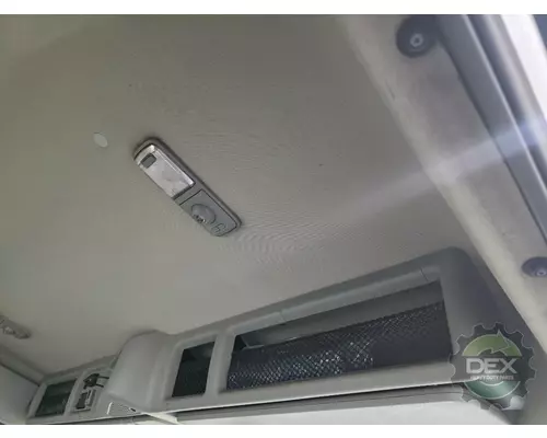VOLVO VNR300 Cab