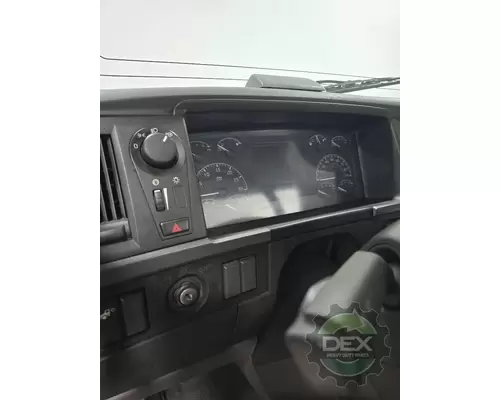 VOLVO VNR300 Cab