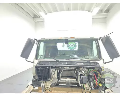 VOLVO VNR300 Cab