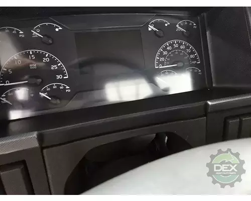 VOLVO VNR300 Cab