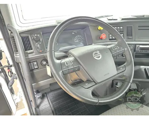 VOLVO VNR300 Cab