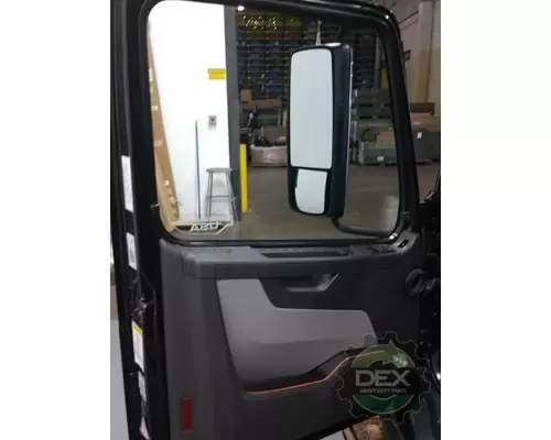 VOLVO VNR640 Cab