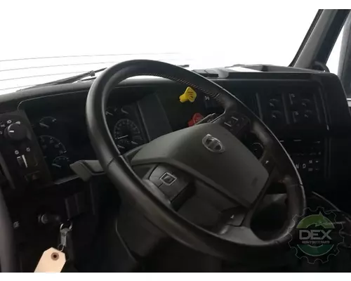 VOLVO VNR640 Cab