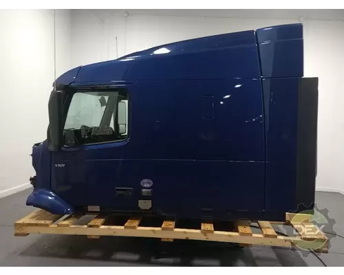 VOLVO VNR640 Cab