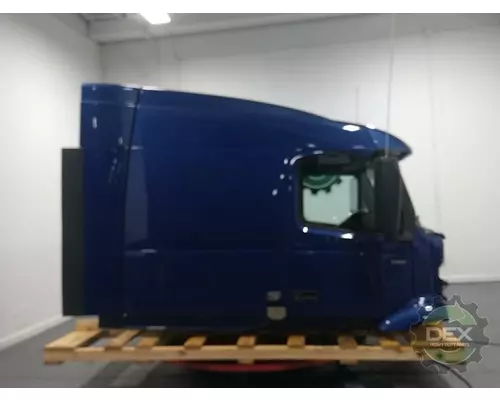 VOLVO VNR640 Cab