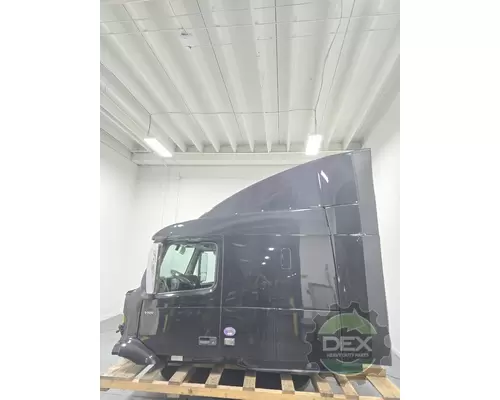 VOLVO VNR640 Cab