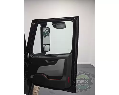 VOLVO VNR640 Cab