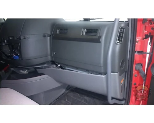 VOLVO VNR640 Cab