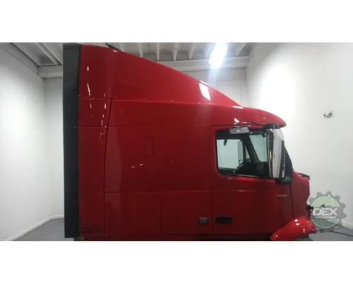 VOLVO VNR640 Cab