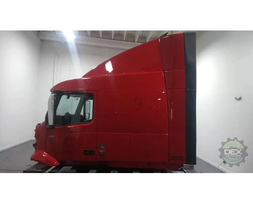VOLVO VNR640 Cab