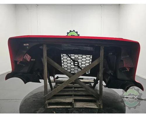 VOLVO VNR640 Hood