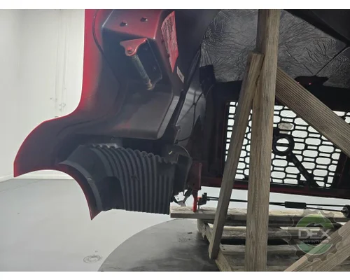 VOLVO VNR640 Hood
