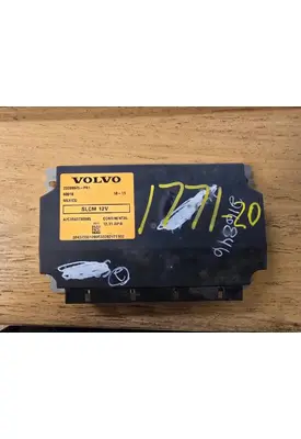 VOLVO VNR64T Dash/Console Switch