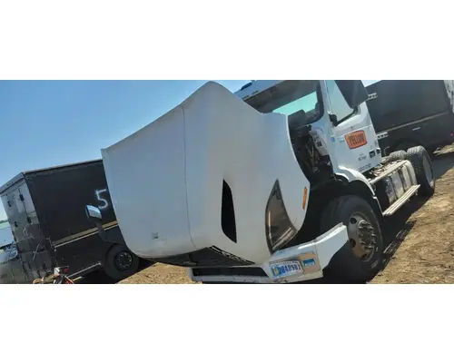 VOLVO VNR64T Hood