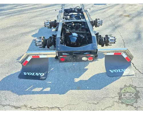 VOLVO VNR660 Axle Assembly, Rear (Single or Rear)