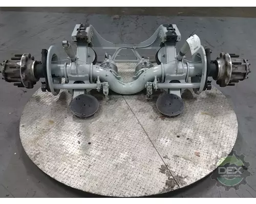 VOLVO VNR 6562 trailing wheel axle