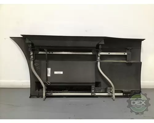 VOLVO VNR 8916 chassis fairings