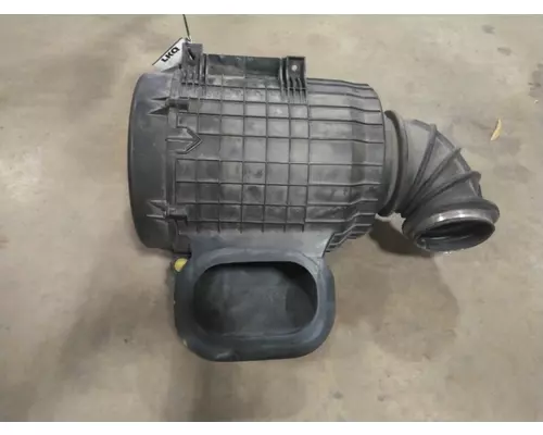 VOLVO VNR AIR CLEANER