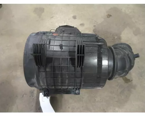 VOLVO VNR AIR CLEANER