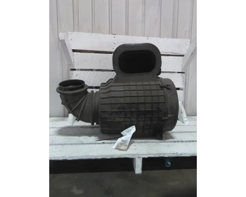 VOLVO VNR AIR CLEANER