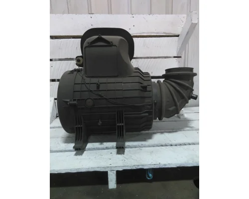 VOLVO VNR AIR CLEANER