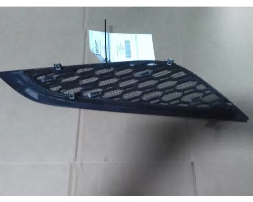 VOLVO VNR AIR INTAKE LOUVERCOVER