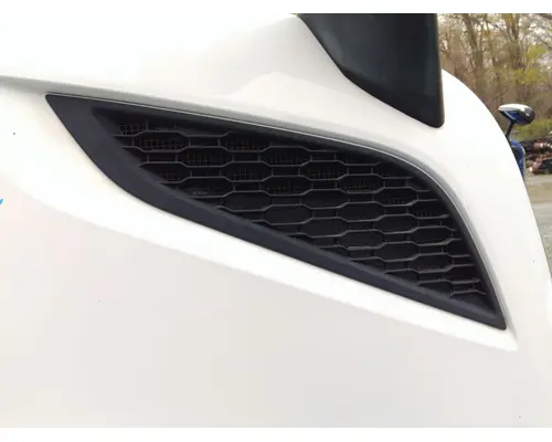 VOLVO VNR AIR INTAKE LOUVERCOVER