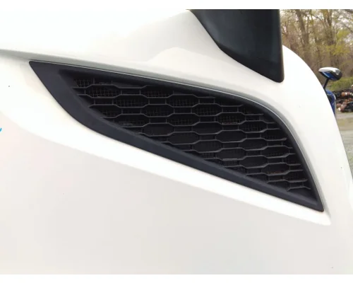 VOLVO VNR AIR INTAKE LOUVER/COVER