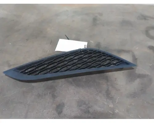 VOLVO VNR AIR INTAKE LOUVERCOVER