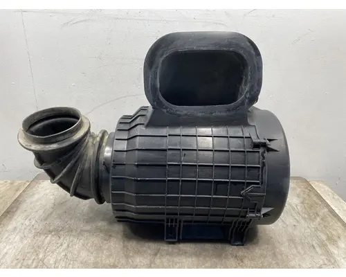 VOLVO VNR Air Cleaner