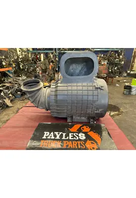 VOLVO VNR Air Cleaner