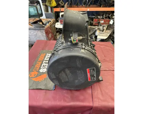VOLVO VNR Air Cleaner