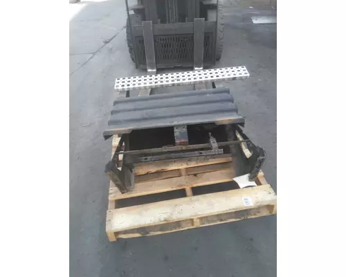 VOLVO VNR BATTERY BOX